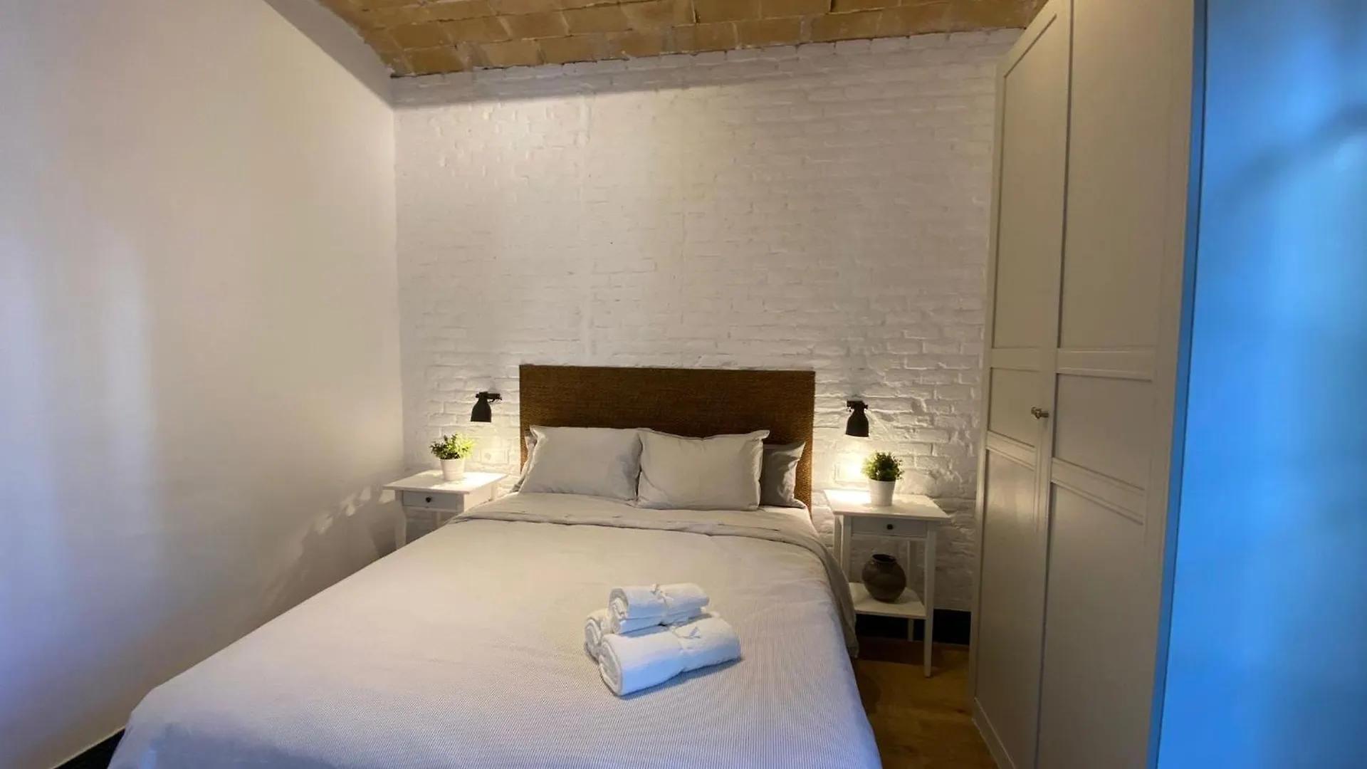Ferienwohnung Barcelona Rent - Gaudi House Apartment